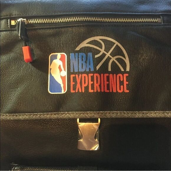 NWT DISNEY NBA EXPERIENCE BACKPACK - Picture 3 of 4